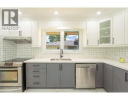 21 HALLIWELL Drive - 9