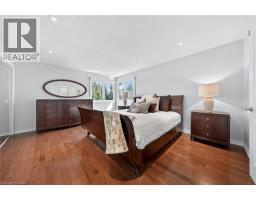 5 MAYS Crescent - 27