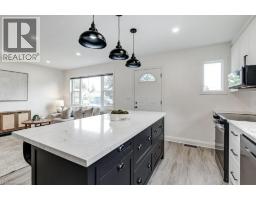 202 ERINDALE Avenue - 12