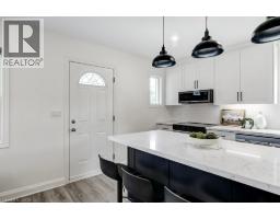202 ERINDALE Avenue - 6
