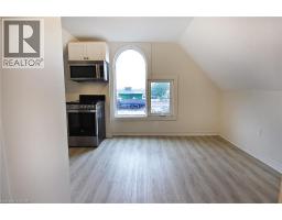 76 WENTWORTH Street S - 36