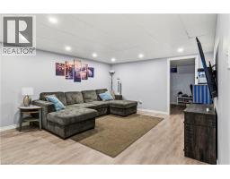 605 GREY Street - 25