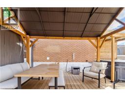 605 GREY Street - 35