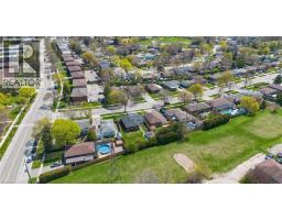 605 GREY Street - 48