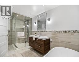 1648 CREDITON Parkway - 31