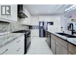 96 ANASTASIA Boulevard - 18