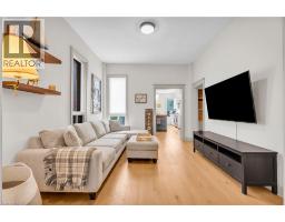 76 PEARL Street N - 11