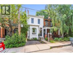 76 PEARL Street N - 2