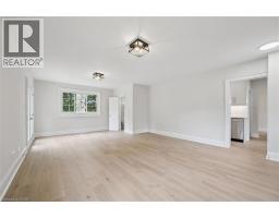 651 DUNDAS Street S - 10