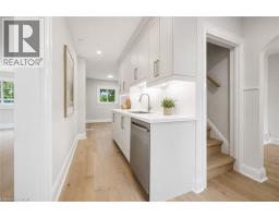 651 DUNDAS Street S - 8