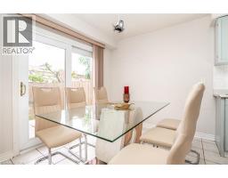 15 CRESSWELL Drive - 15