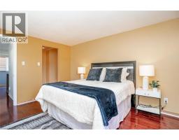 15 CRESSWELL Drive - 22