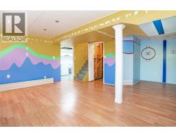 15 CRESSWELL Drive - 32