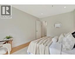 175 JANEFIELD Avenue - 11