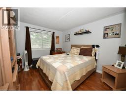 266 OVERLEA Drive UnitNo. 206 - 9