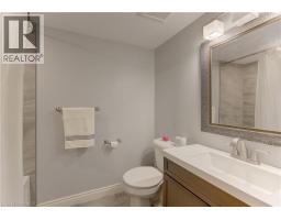 127 STRATHCONA Crescent - 43