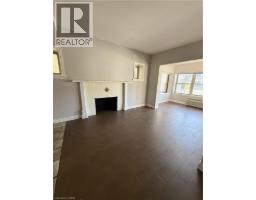 947 MAIN Street E - 3