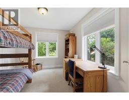 339 SMITH Avenue - 19