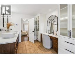 17 CREEK VIEW Drive - 31