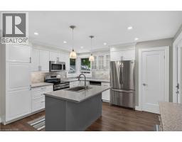 258 LYNDEN Road - 11