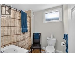 258 LYNDEN Road - 35