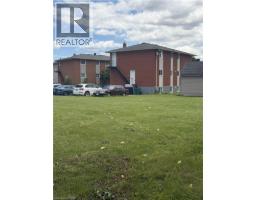 26 CARNABY Crescent - 12