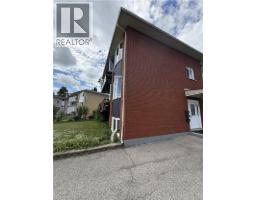 26 CARNABY Crescent - 18