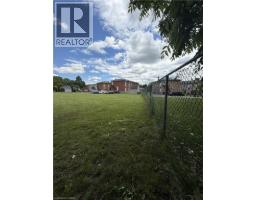 26 CARNABY Crescent - 9