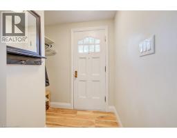 38 SYDNEY Street N - 4