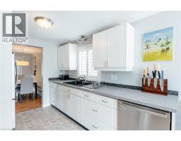 560 PENNY Lane - 11