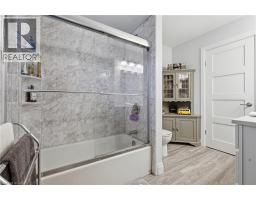 5 BRANT Street - 27
