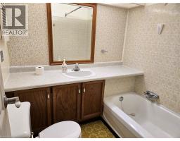 122 TEMPERANCE Street W - 16