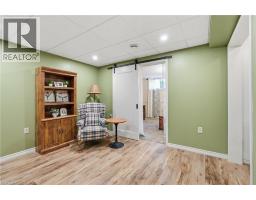 12 SCHNEIDER Drive - 27