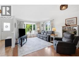 12 SCHNEIDER Drive - 9
