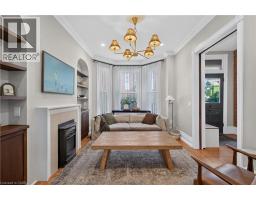 135 CATHARINE Street S - 11