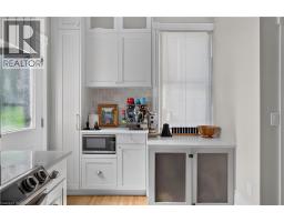 135 CATHARINE Street S - 23