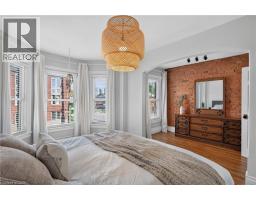 135 CATHARINE Street S - 27