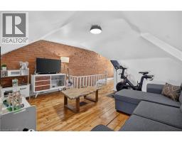 135 CATHARINE Street S - 31