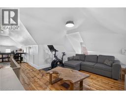 135 CATHARINE Street S - 32