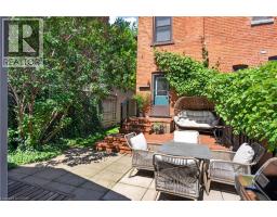 135 CATHARINE Street S - 37