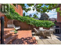 135 CATHARINE Street S - 42