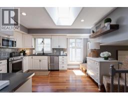 26 BUTLER Crescent - 12