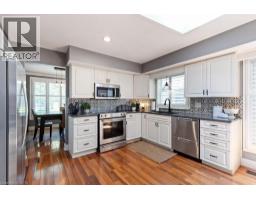 26 BUTLER Crescent - 13