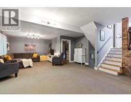26 BUTLER Crescent - 24