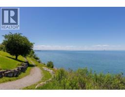 26 BUTLER Crescent - 40