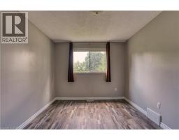 718 EDGAR Street W - 21