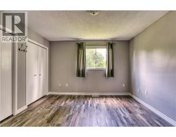 718 EDGAR Street W - 23