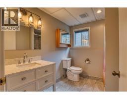 718 EDGAR Street W - 30