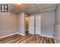 718 EDGAR Street W - 32