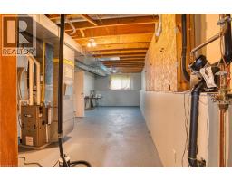 718 EDGAR Street W - 33
